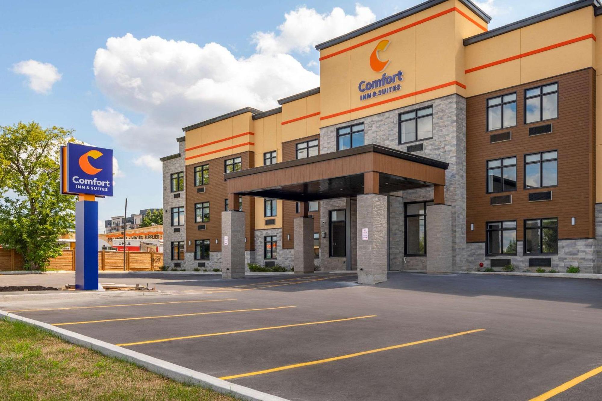 Comfort Inn & Suites Kingston Exterior photo